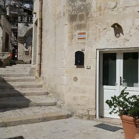 La Piazzetta Матера